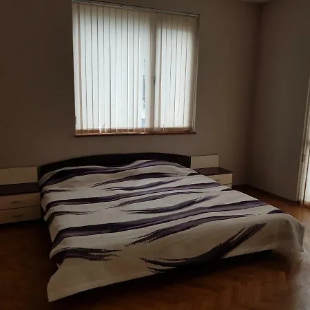 Apartment Дом Романови *